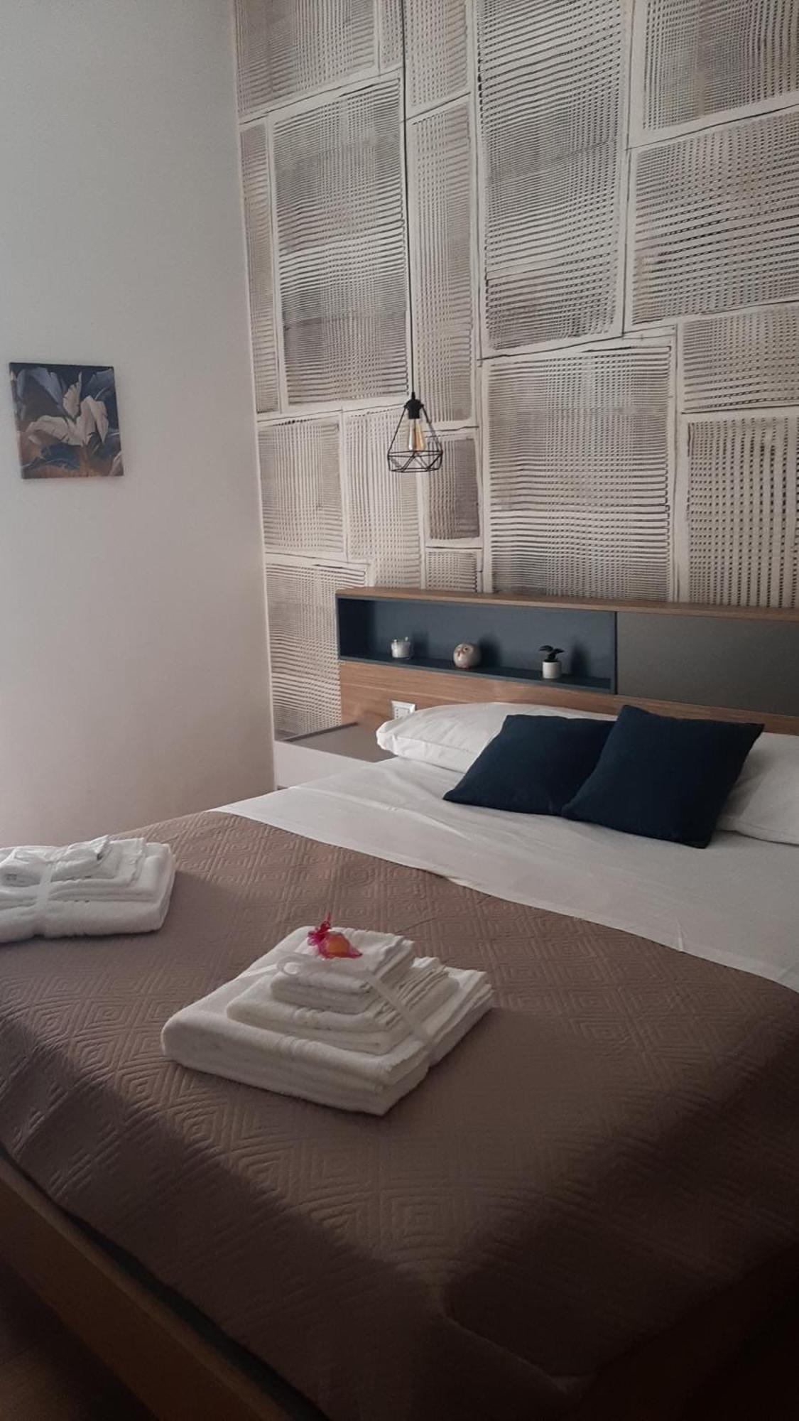 Antico Palazzo Bed & Breakfast Salerno Exterior photo
